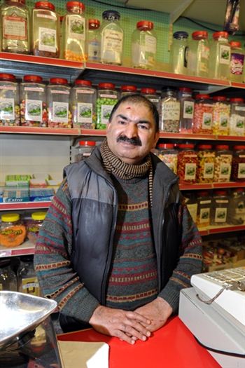 ‘And then I got my big stick…’ shopkeeper describes fending off robber