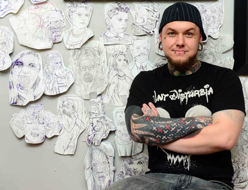 Alex started off his days a reputable art school before deciding to pursue his talent elsewhere