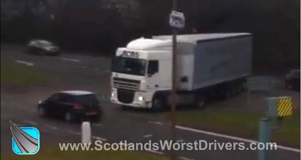 The lorry finally makes it to the turning point 