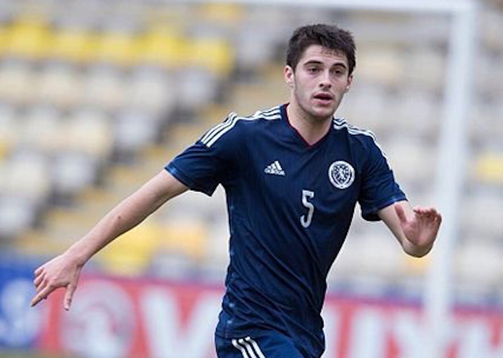 Hendrie in action for Scotland at youth level (Pic: Leec4674)