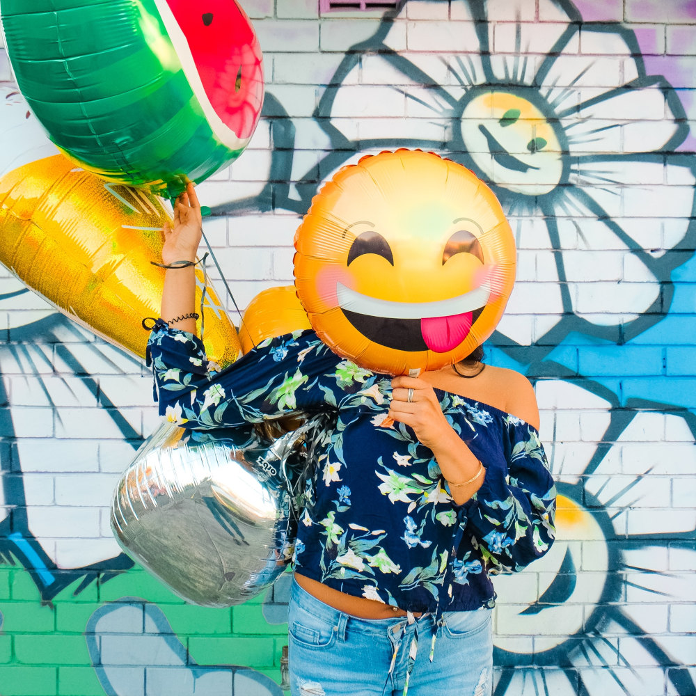 Smiley face balloon