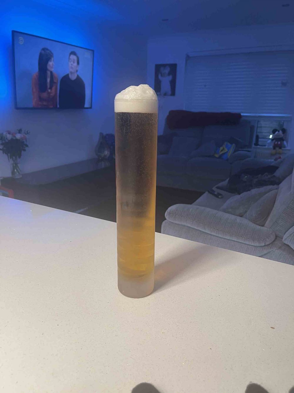 A picture of a vase filled with beer - Viral News Scotland