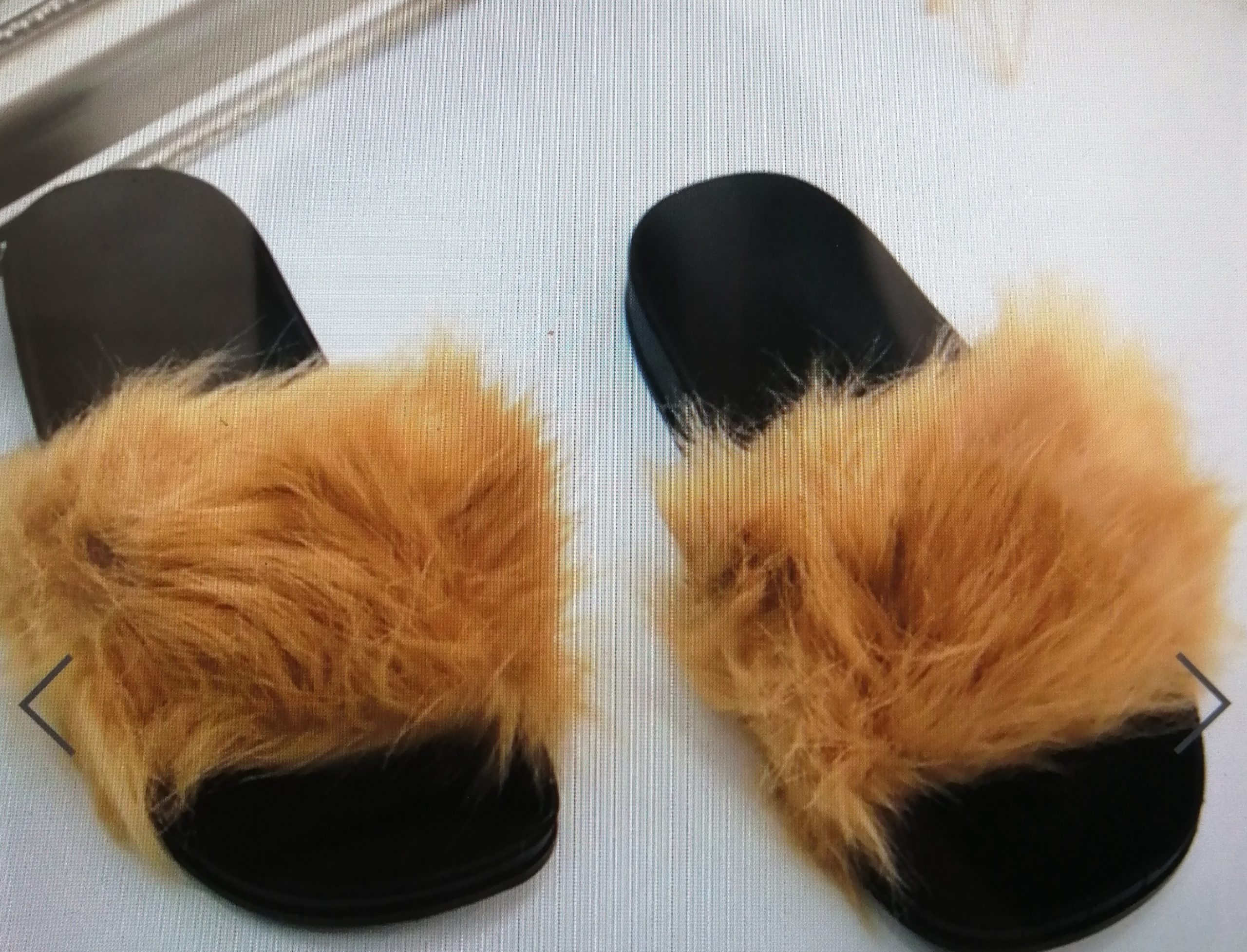 Just Your Outfitmfaux fur sliders