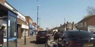 Shocking dash cam shows the moment an elderly man is pushed to the ground - Dash Cam News