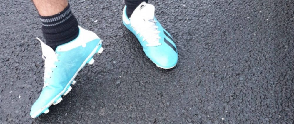 The drivers blue studded football boots | Traffic News UK