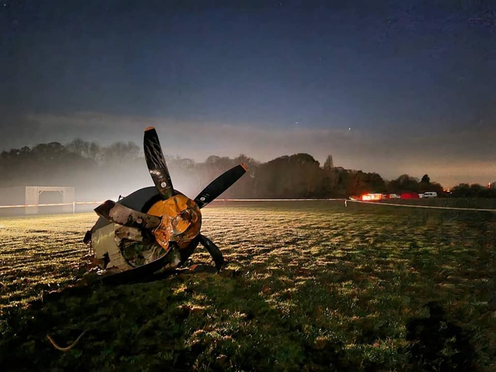 The plane lost both its wings and propeller | UK and world news