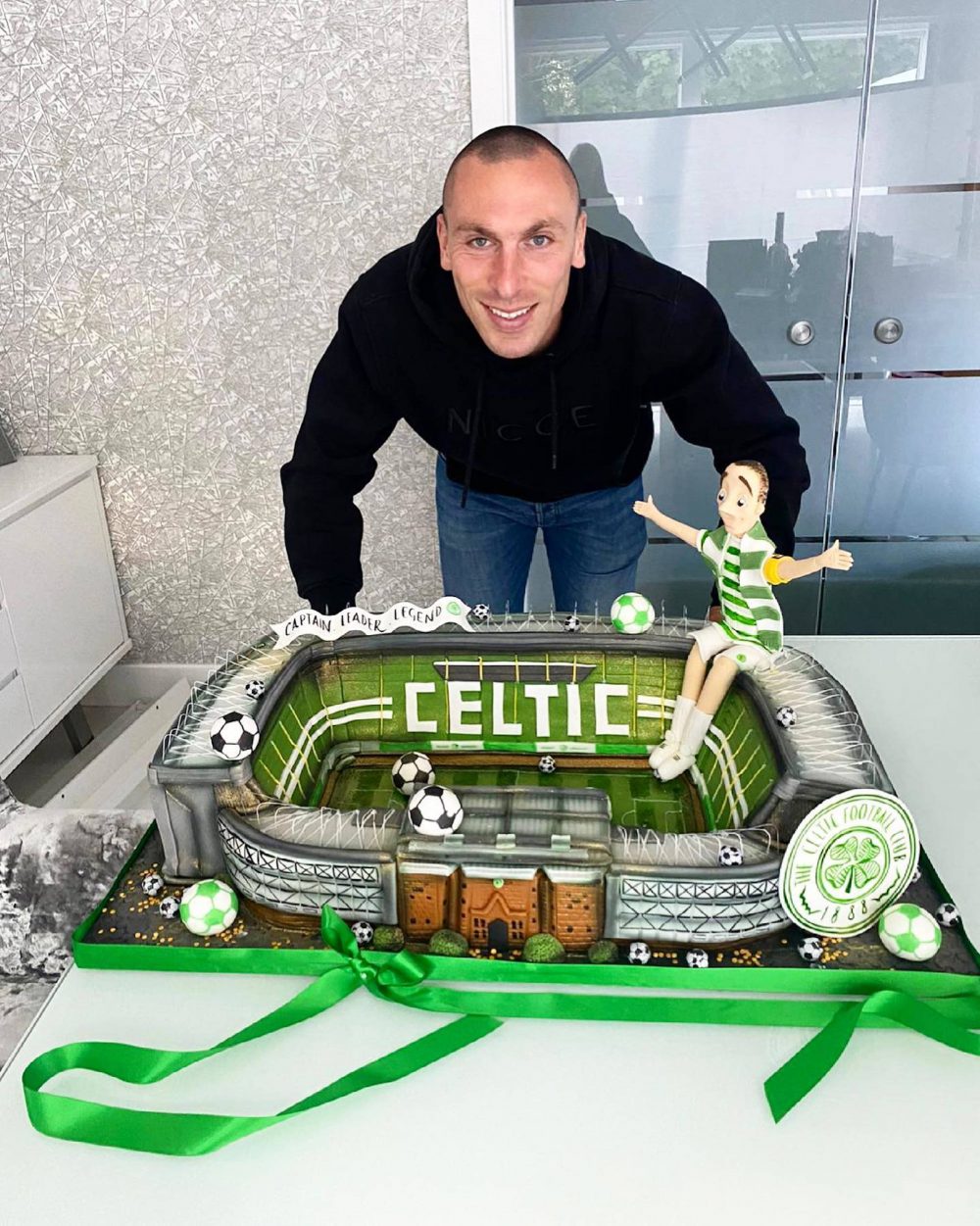 Scott Brown Celtic Cake | Scottish News