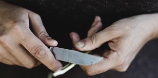knife in hands - scottish crime news