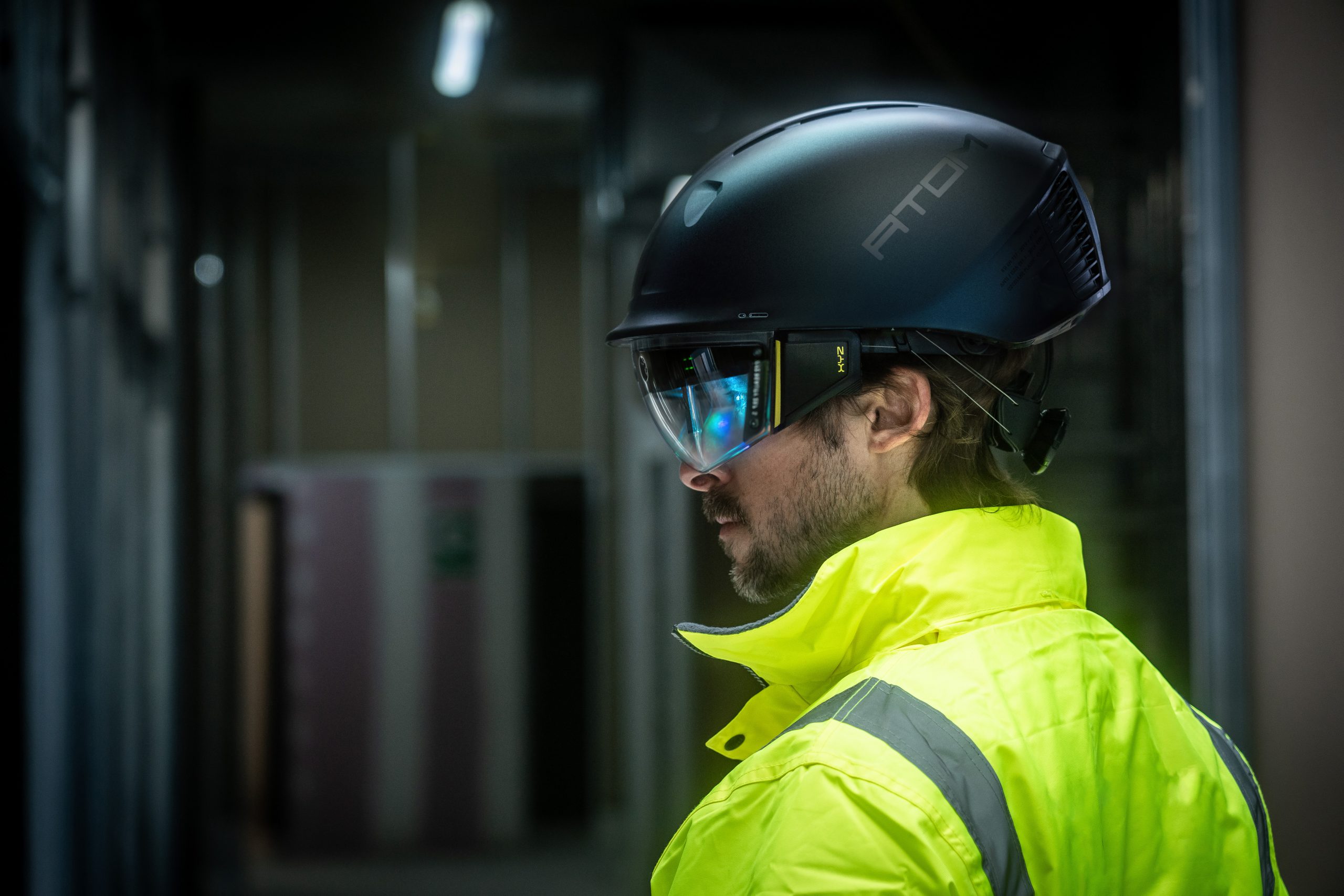 The Atom brings augmented reality to the construction site - Business News