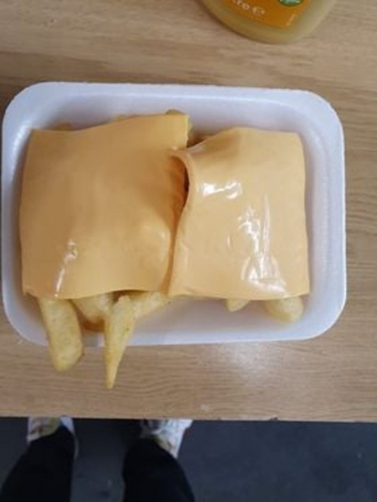 The unimpressive attempt at cheesy chips.