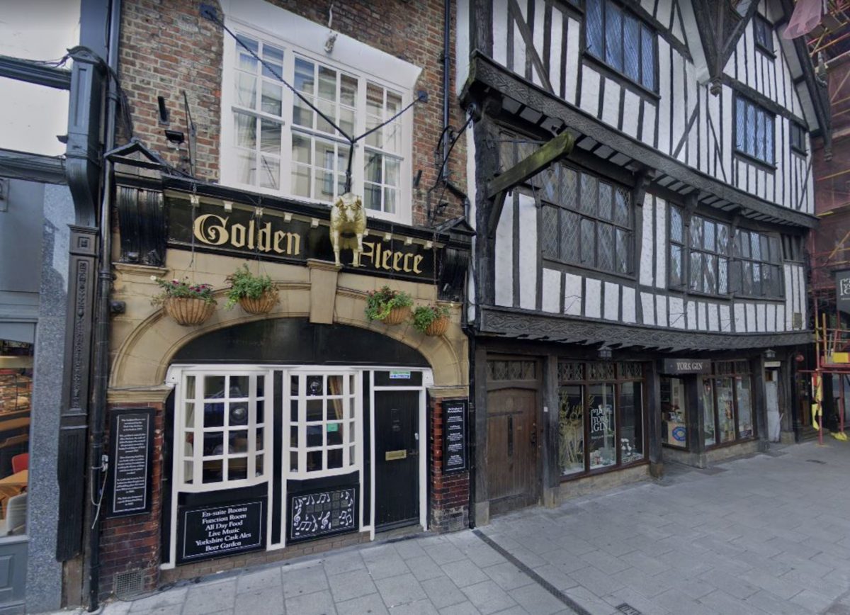 The Golden Fleece pub in York.
