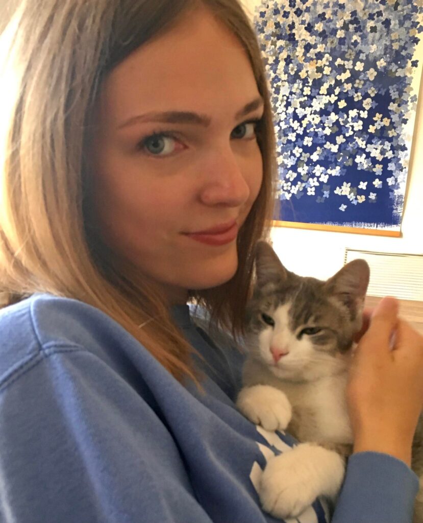 Sarah with her cat Scotty