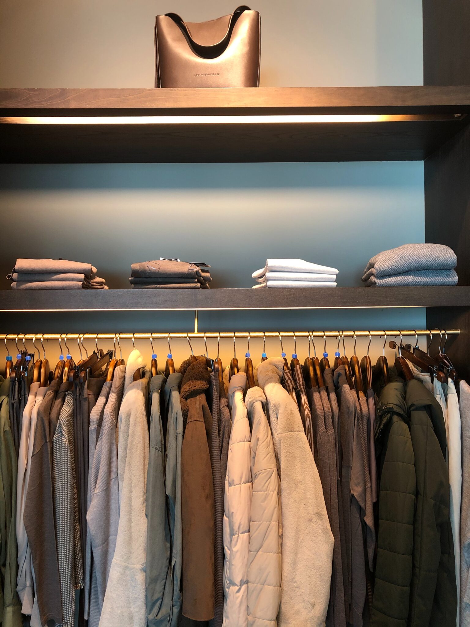 Essential Steps to Choosing the Perfect Bedroom Wardrobe