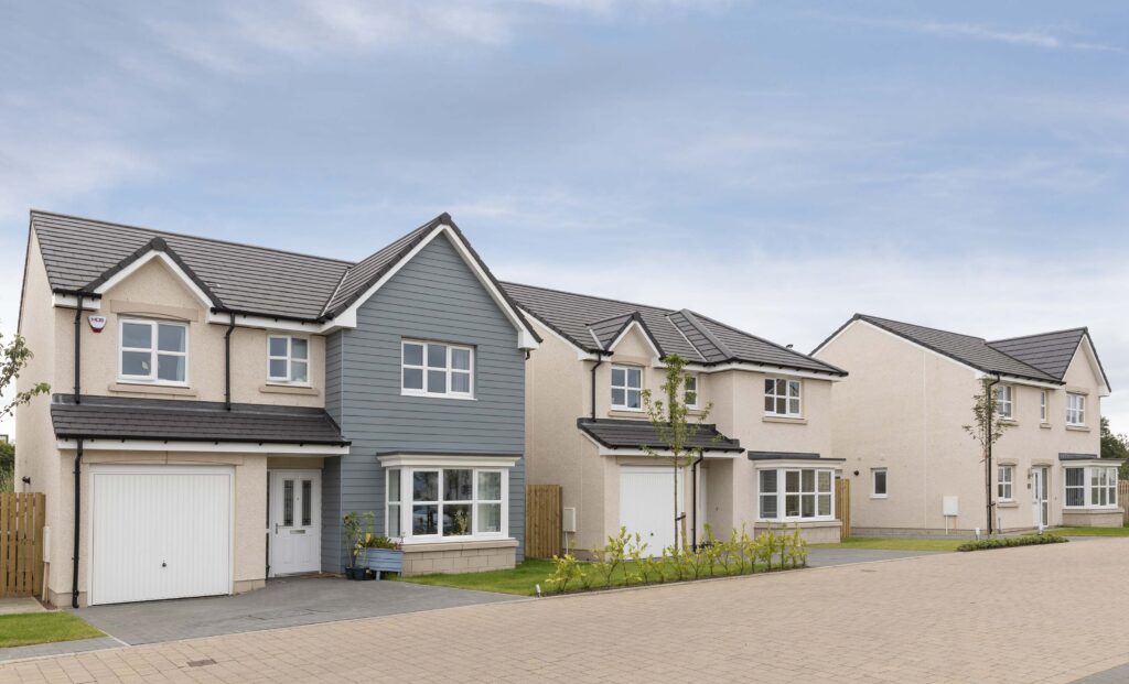 Photo of housing developments from Miller Homes in Calderwood.