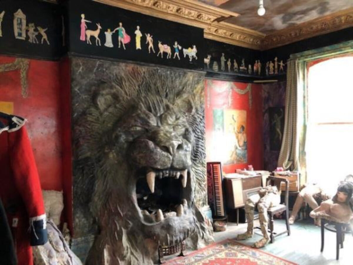 “Weirdest Property Ever” campaign to keep the quirky art home alive

 | Pro IQRA News