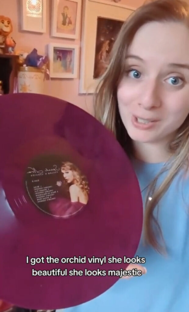 Rachel Hunter showcasing her "Creepy" vinyl