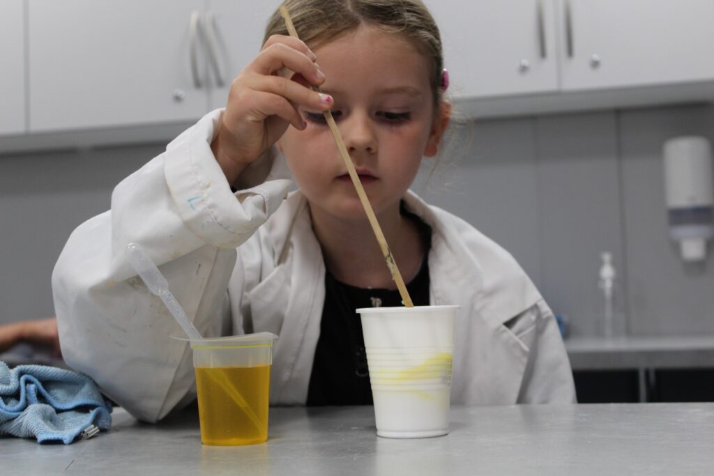 Visitors to Aberdeen Science Centre will have the opportunity to try different scientific techniques to create their own artwork.