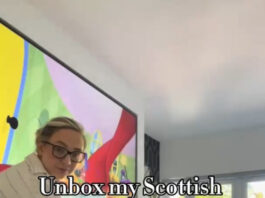 Rachel Clenaghan unboxing baby box