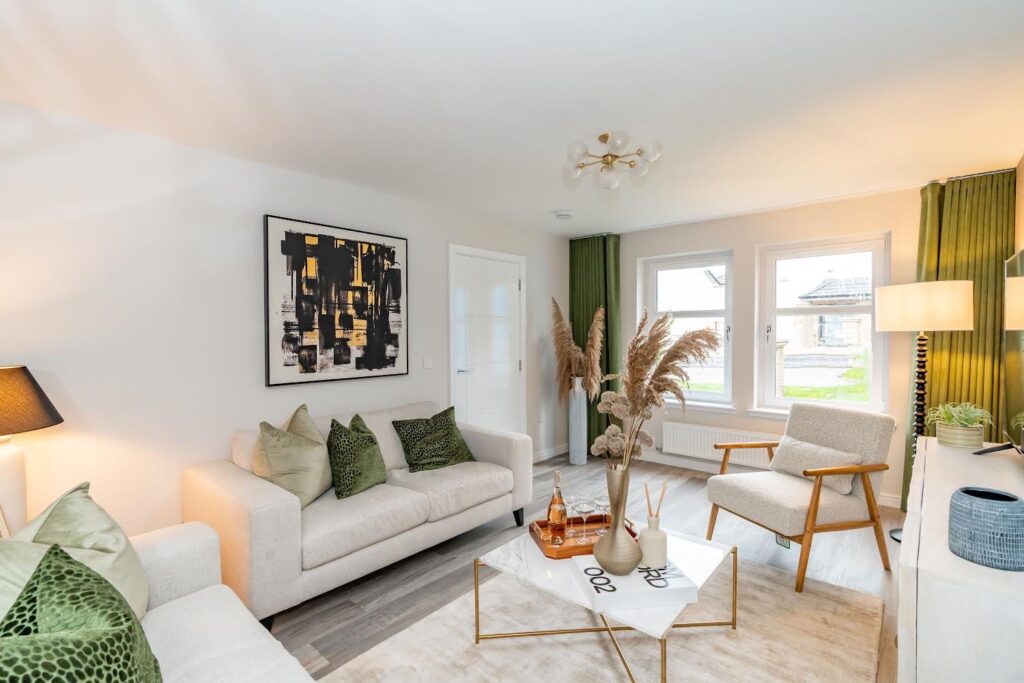 An upmarket development located in the South-East of Glasgow has invited house hunters to come view its new show home.