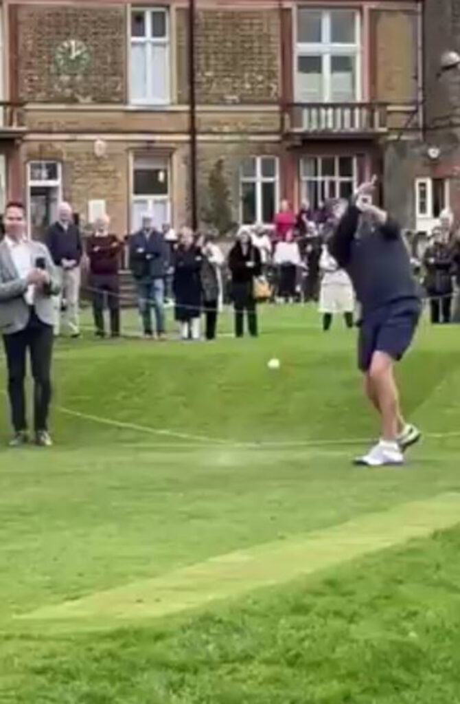 The golfer having a blunder- UK News